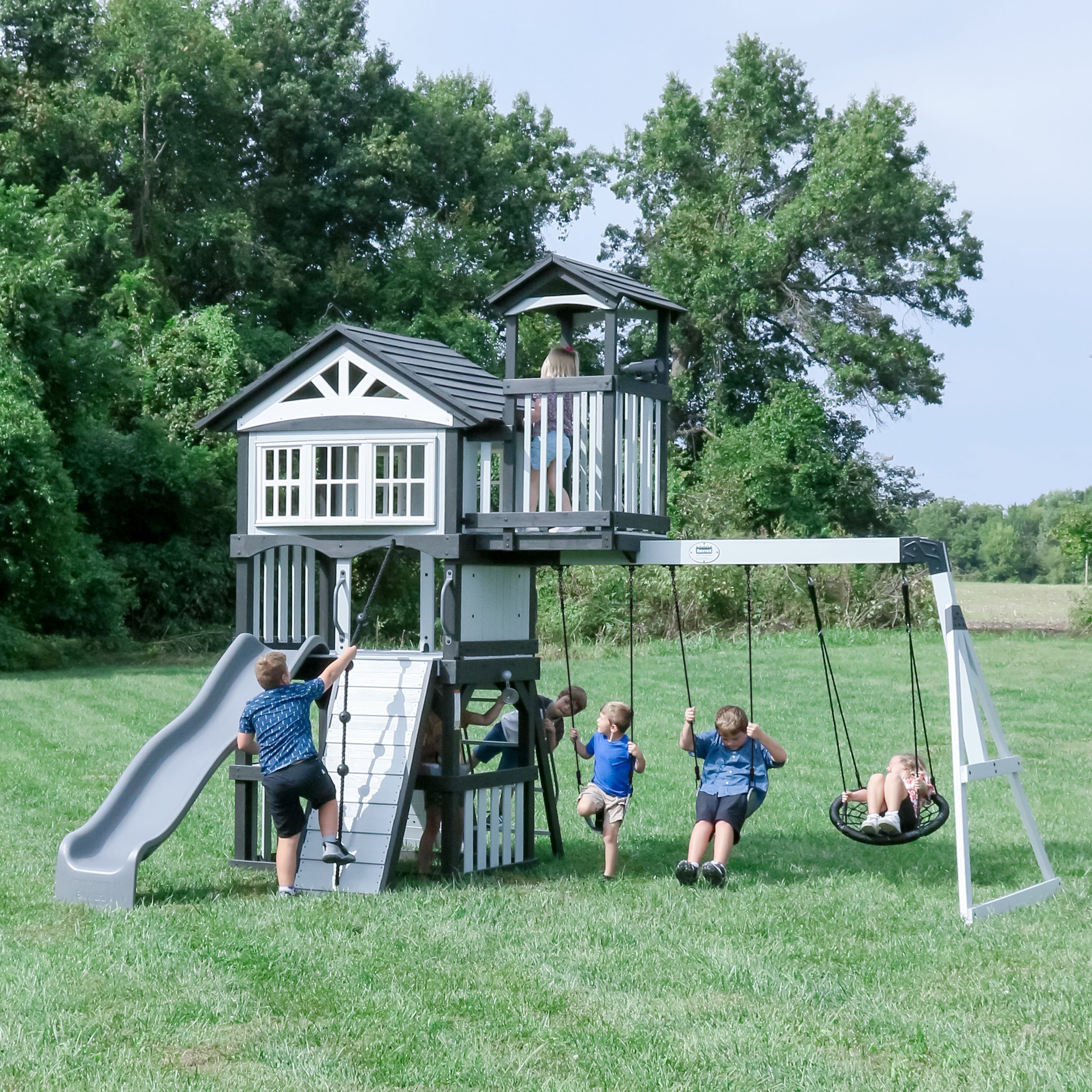 Purchasing a DIY Playset for your Backyard